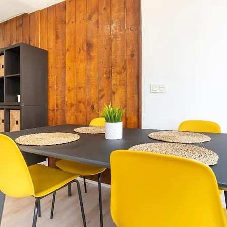 La Nogalera Centro Apartmán *