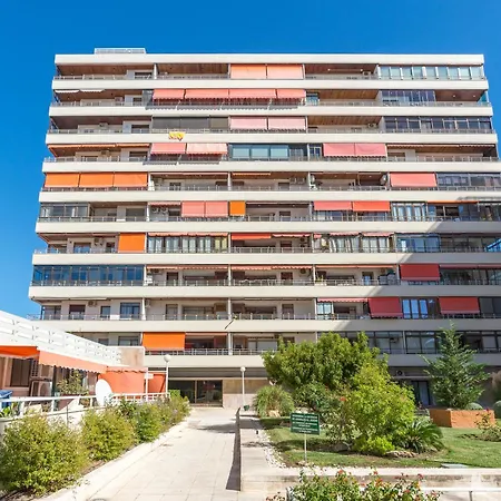 La Nogalera Centro Apartmán *